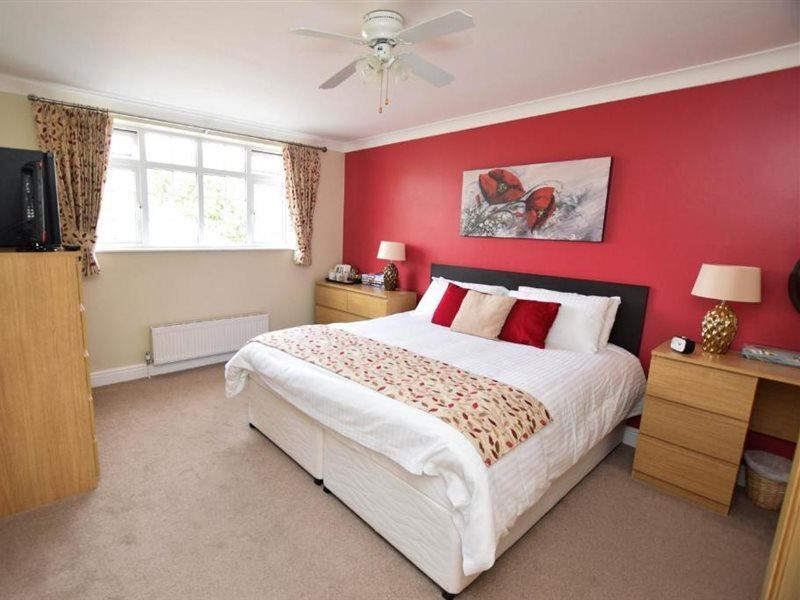 גרייט דנמאו Dunmow Guest House מראה חיצוני תמונה