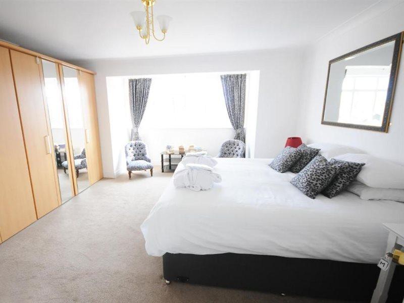 גרייט דנמאו Dunmow Guest House מראה חיצוני תמונה