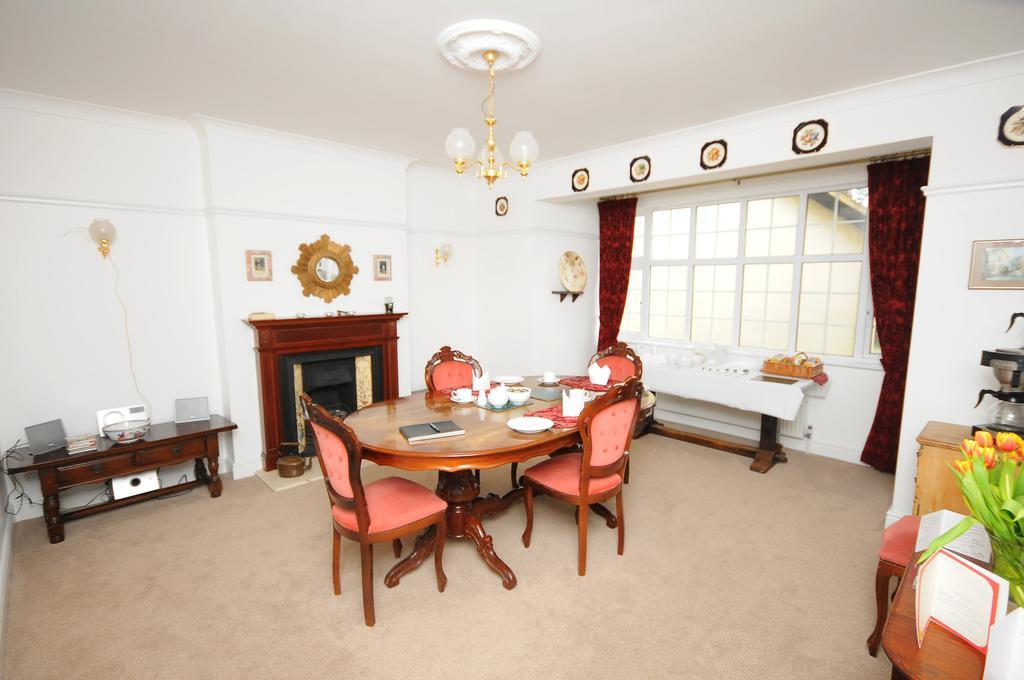 גרייט דנמאו Dunmow Guest House מראה חיצוני תמונה
