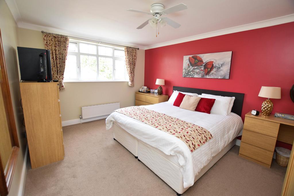 גרייט דנמאו Dunmow Guest House מראה חיצוני תמונה